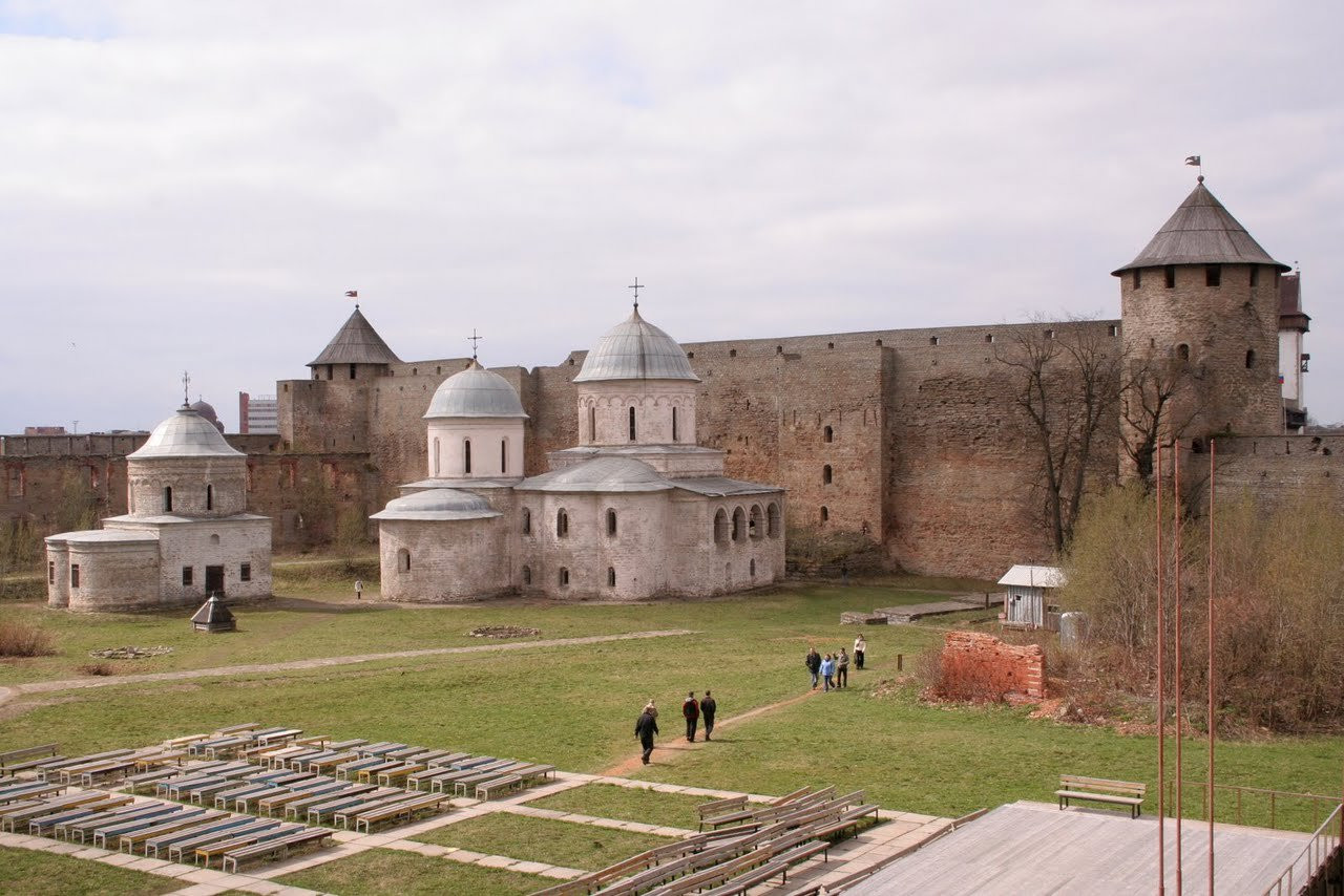 Крепость в Ивангороде, Россия. Фото 3 – фотографии России