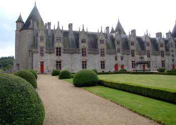 Архитектура в Жослене, Франция – фотографии Франции