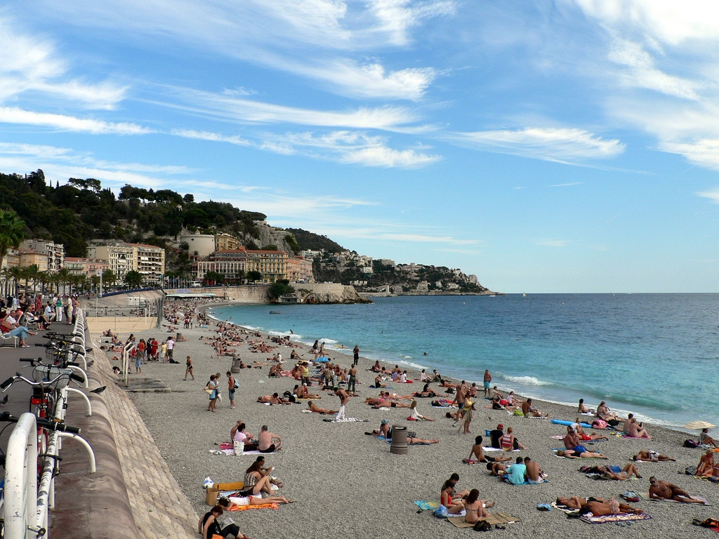 Пляж в Ницце, Франция. Фото 9 – фотографии Франции