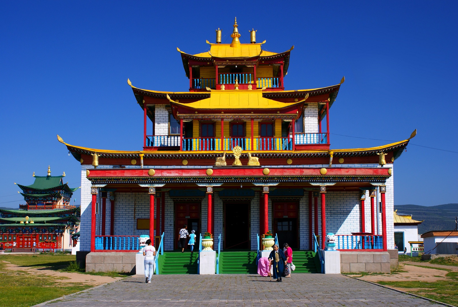 Дацаны в республике Бурятия. Фото 1 – фотографии России