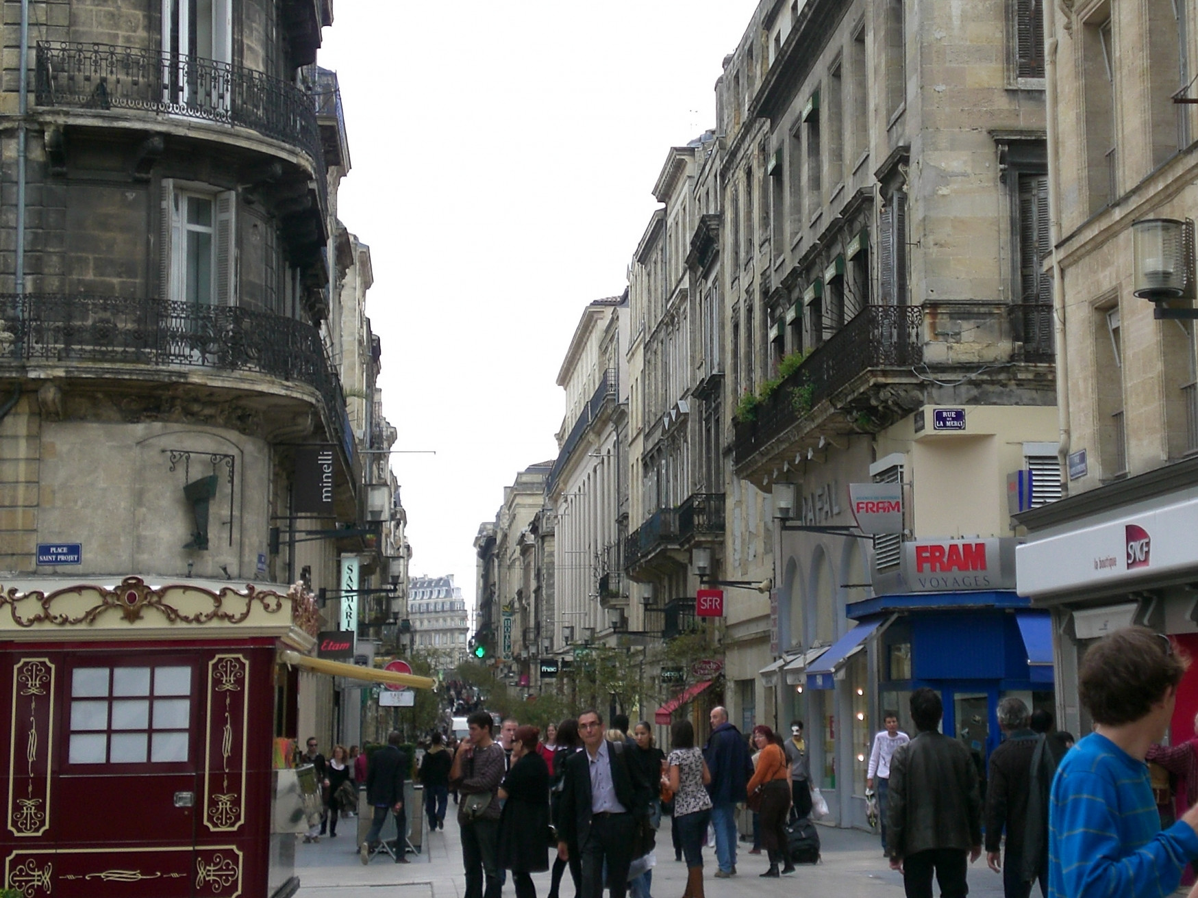 Люди в Бордо, Франция. Фото 3 – фотографии Франции