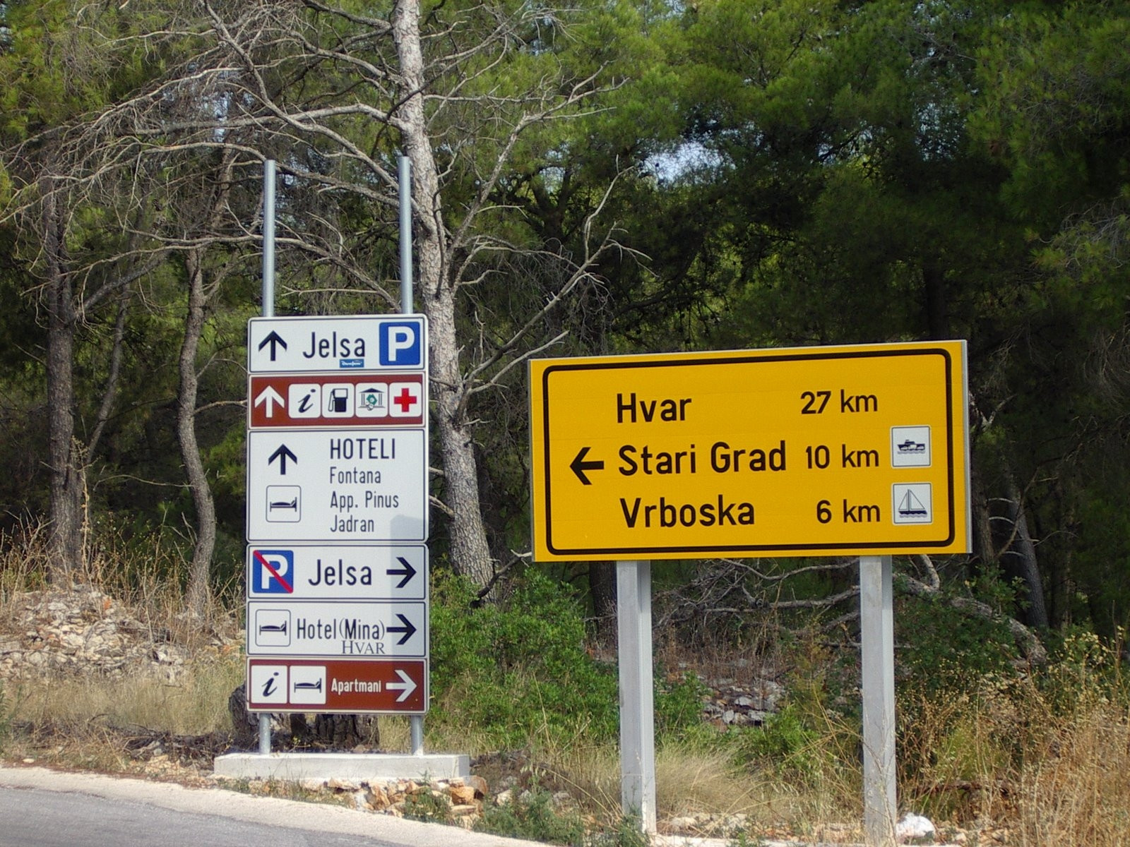 Указатель в Йелса, Хорватия – фотографии Хорватии
