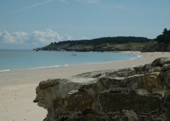 Пляж в Бель-Иль, Франция – фотографии Франции