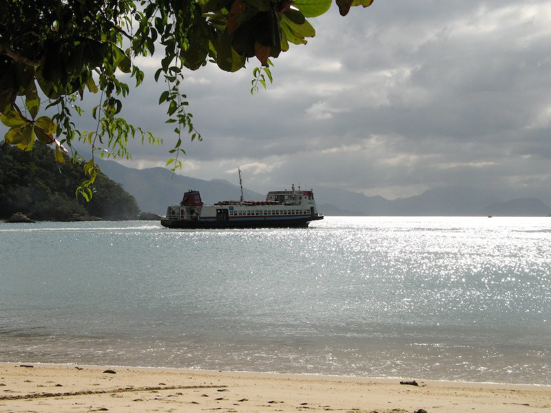 Теплоход в Илья-Гранди, Бразилия – фотографии Бразилии