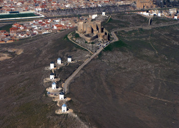 Ветряные мельницы в Консуэгре, Толедо, Испания. Фото 4 – фотографии Испании