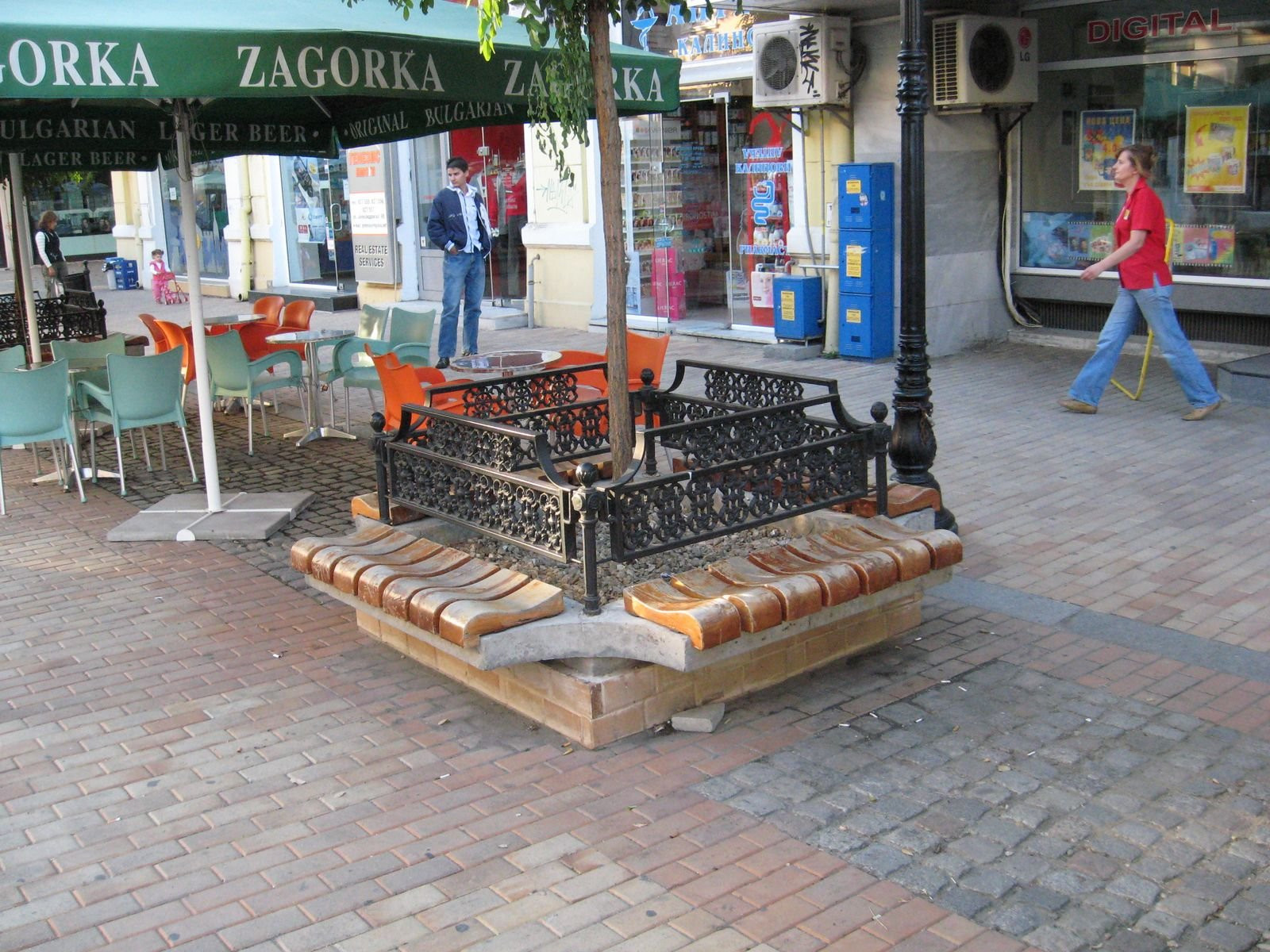 Кафе в Русе, Болгария – фотографии Болгарии