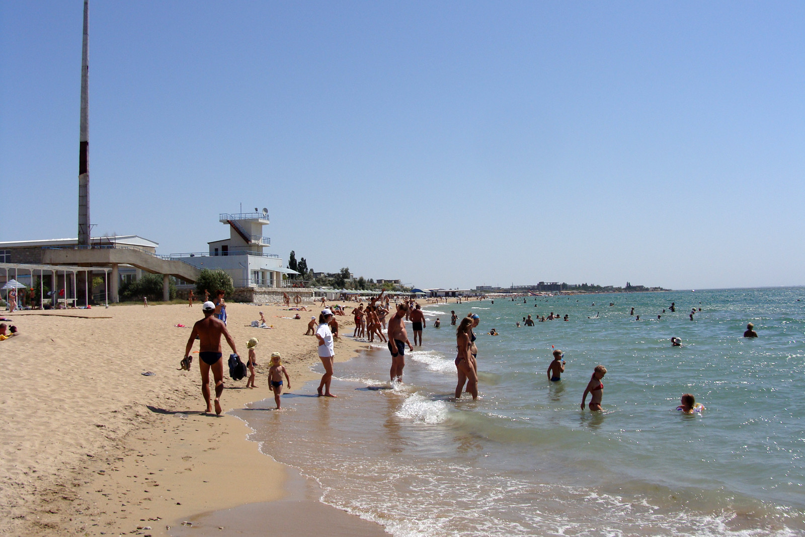 Пляж в Евпатории, Крым – фотографии России