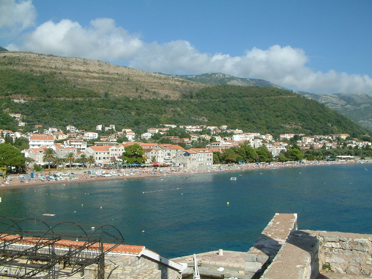 Пляж в Петровац, Черногория. Фото 13 – фотографии Черногории