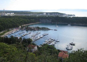 Причал в Омишале, Хорватия – фотографии Хорватии