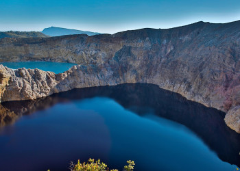 Озёра Келимуту (Kelimutu) когда-то упоминались в рупиях - национальной валюте Индонезии – фотографии Индонезии