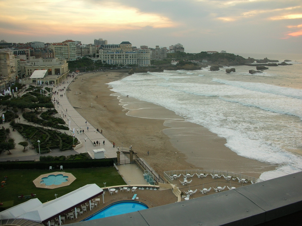 Набережная в Биаррице, Франция. Фото 11 – фотографии Франции