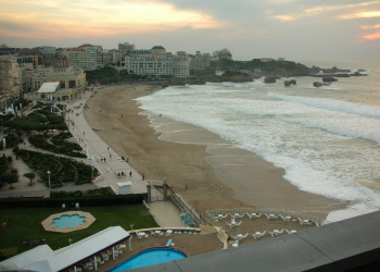 Набережная в Биаррице, Франция. Фото 11 – фотографии Франции