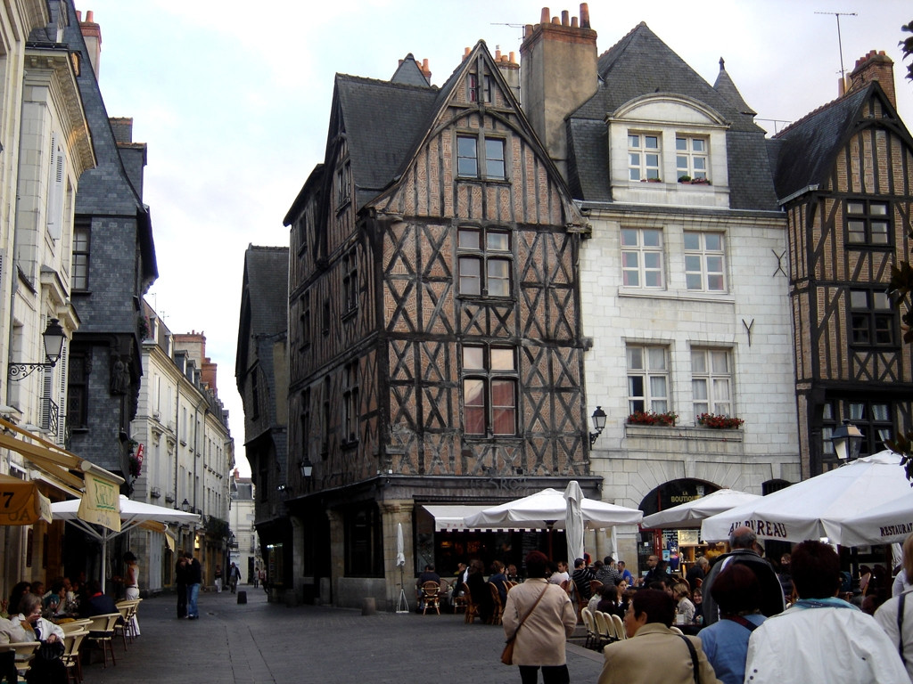 Кафе в Туре, Франция. Фото 1 – фотографии Франции