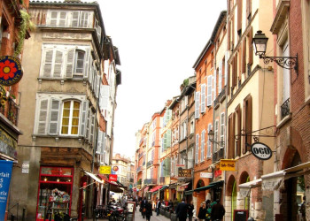 Улица в Тулузе, Франция. Фото 2 – фотографии Франции