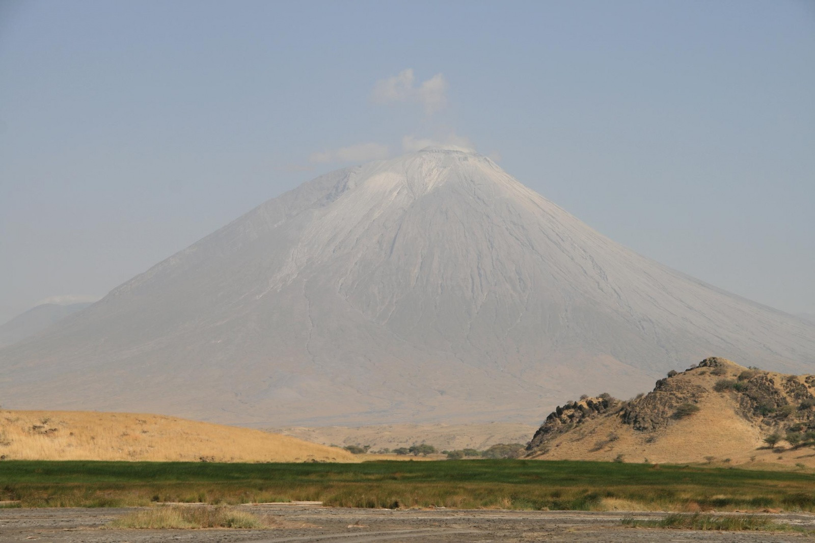 Район озера Натрон, север Танзании. Фото 2 – фотографии Танзании
