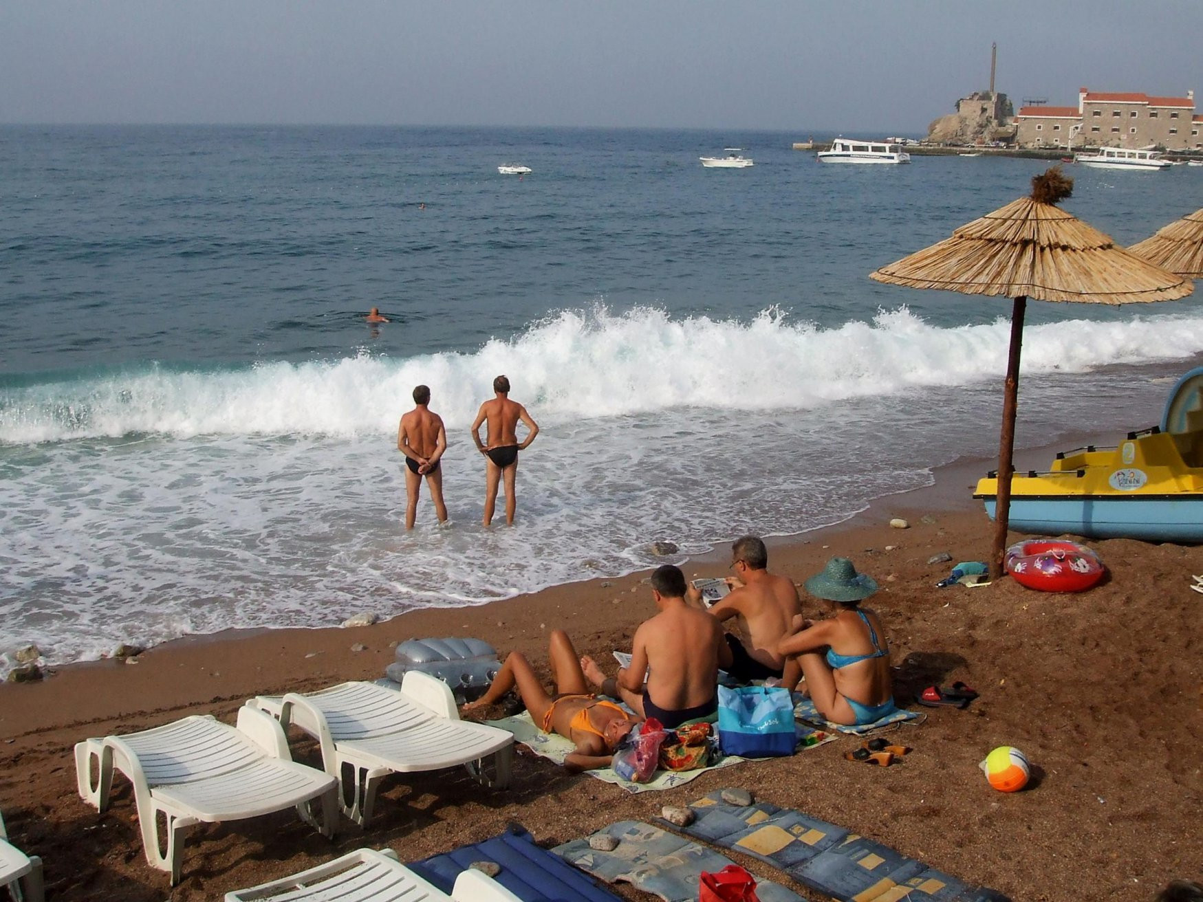 Пляж в Петровац, Черногория. Фото 8 – фотографии Черногории