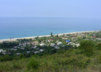 Побережье в Цандрыпш, Абхазия – фотографии Абхазии