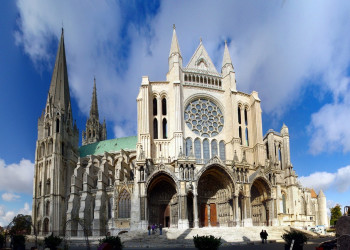 Знаменитый Шартрский собор, город Шартр, Франция – фотографии Франции