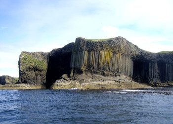 Фингалова пещера (Fingal’s Cave), Шотландия – фотографии Великобритании