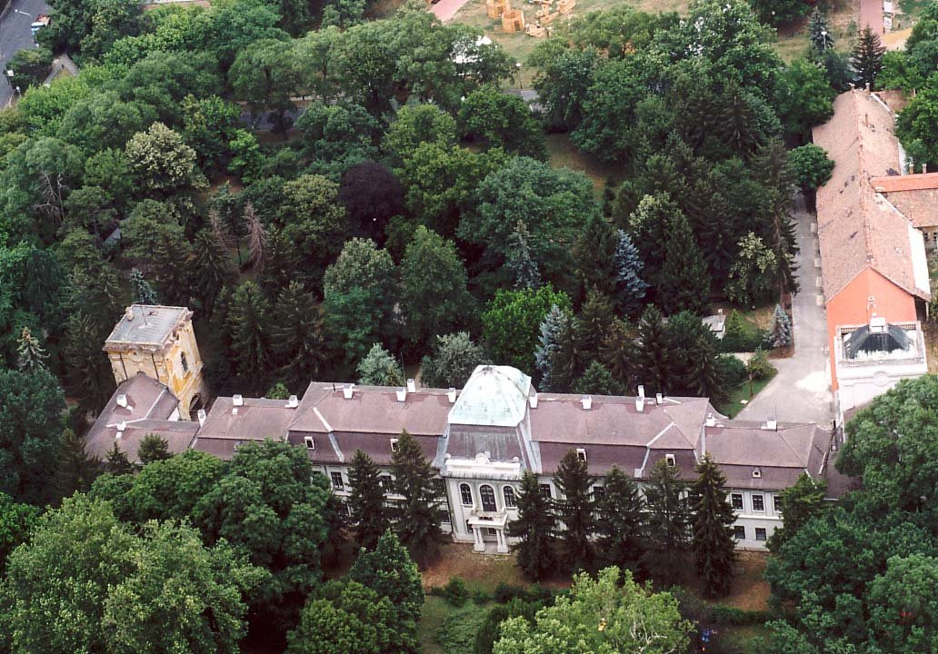 Замок Алмаши – фотографии Венгрии