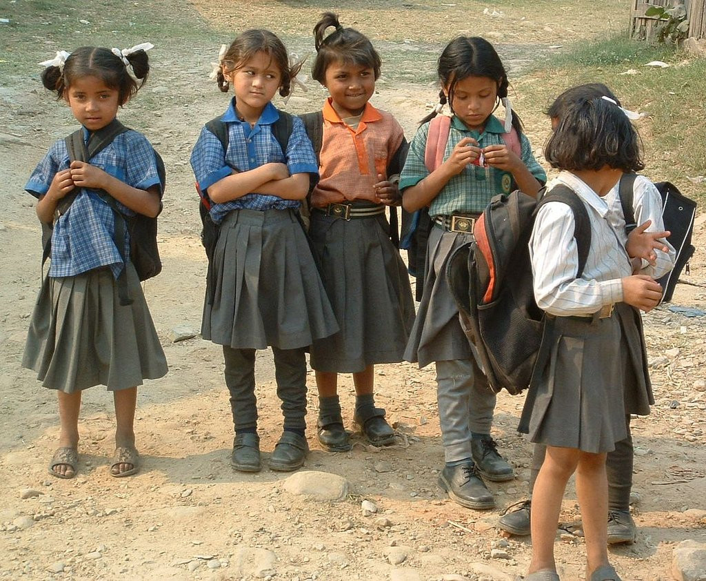 Детишки – фотографии Непала