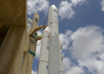 Ракета на старте на космодроме в Куру (Kourou), Французская Гвиана – фотографии Французской Гвианы