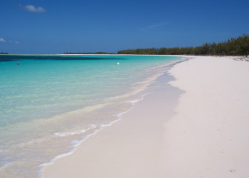 Пляж на острове Берри Айлендс, Багамские острова. Фото 15 – фотографии Багамских островов