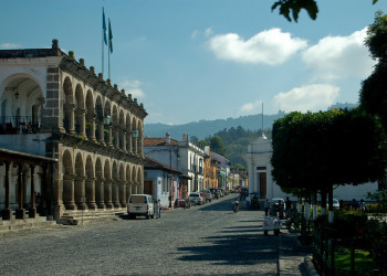 Улицы Антигуа-Гватемалы в Гватемале – фотографии Гватемалы