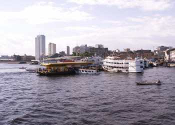 Корабли в Манаусе, Бразилия – фотографии Бразилии