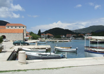 Лодки у причала в Корчула, Хорватия. Фото 1 – фотографии Хорватии