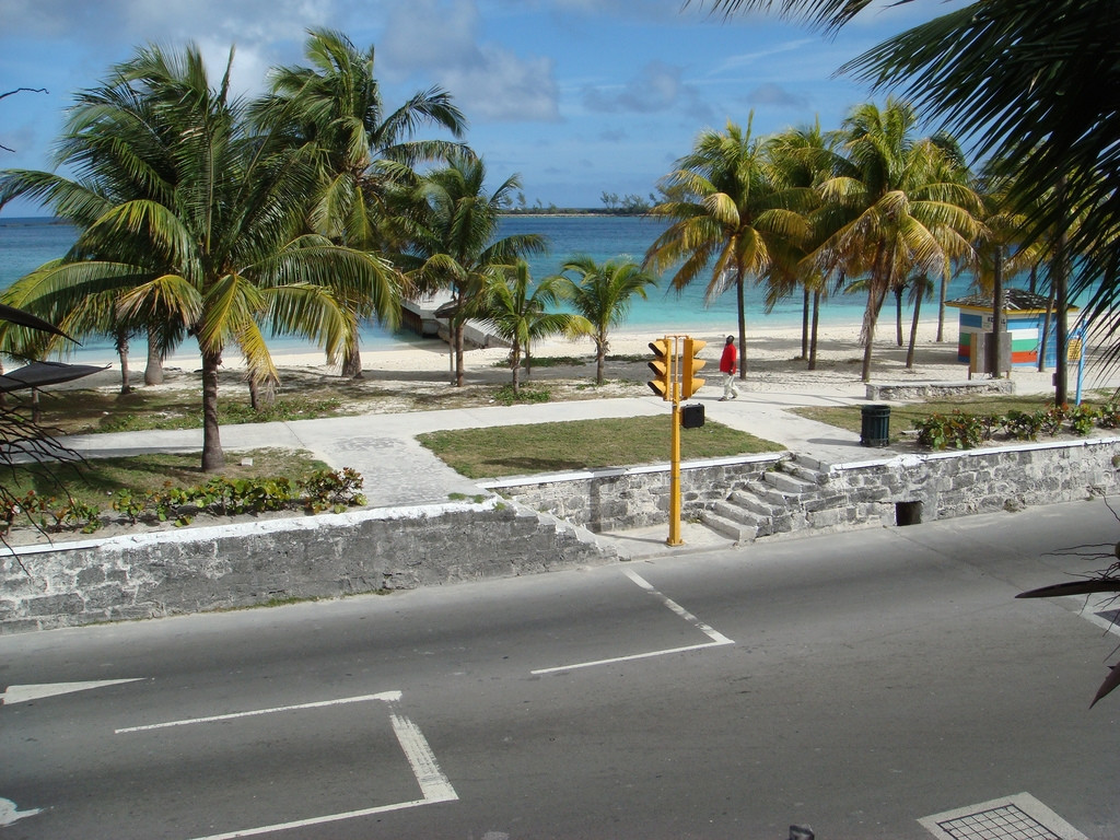 Набережная в Нью-Провиденс, Багамские острова. Фото 3 – фотографии Багамских островов