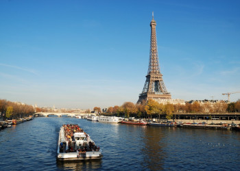 Прогулочный теплоход в Париже, Франция. Фото 1 – фотографии Франции