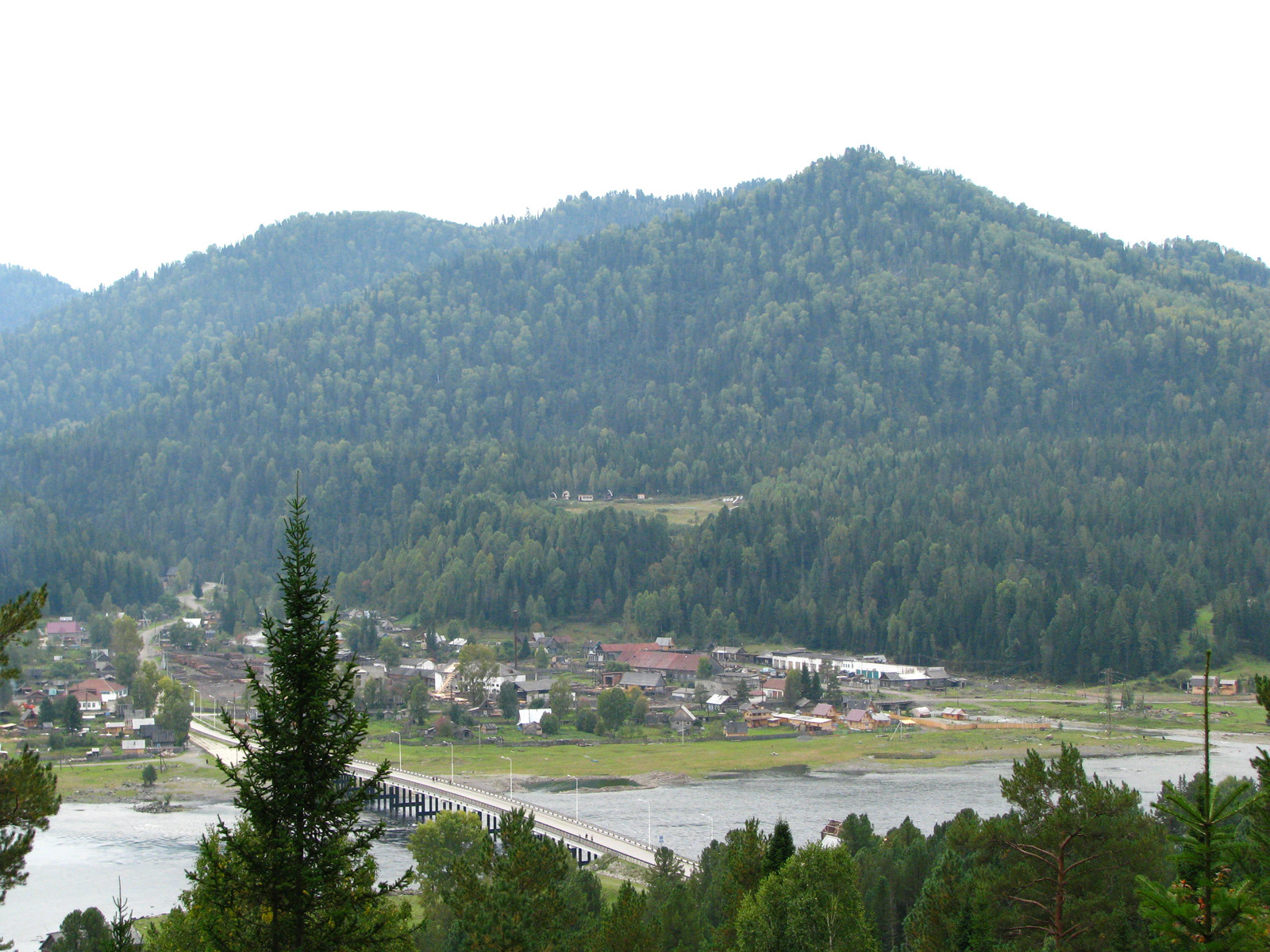 Северная часть Телецкого озера, Горный Алтай – фотографии России