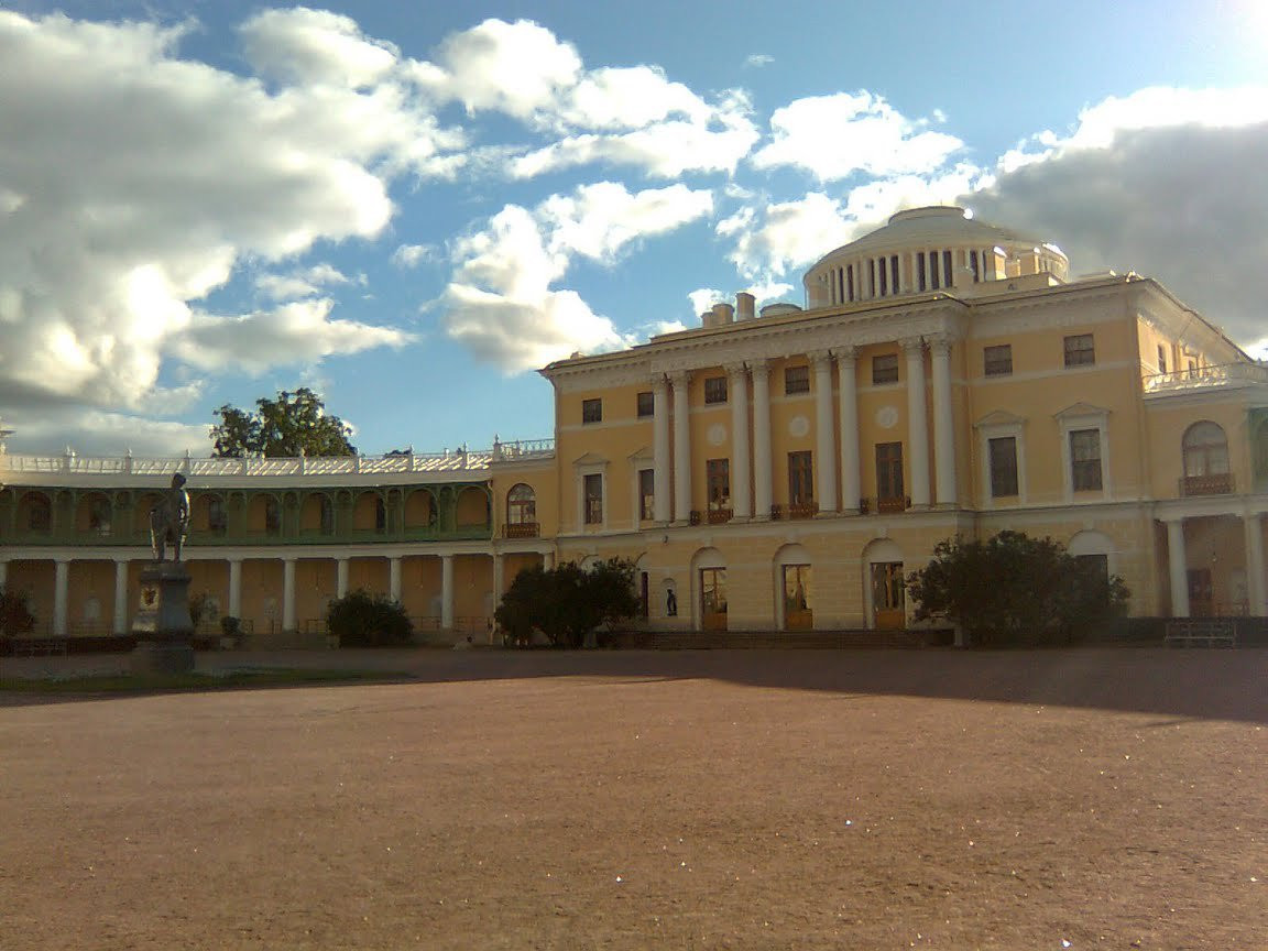 Дворец в Павловске, Россия – фотографии России