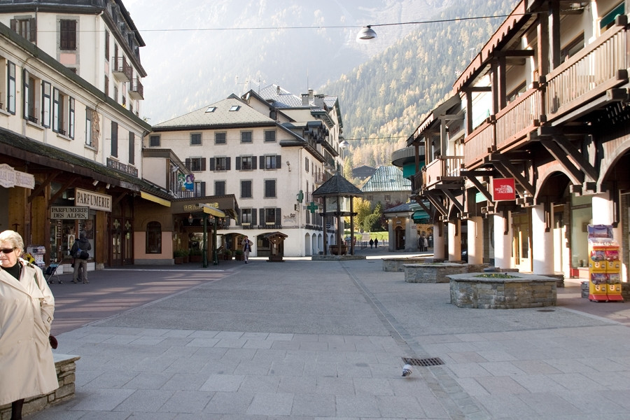 Улица в Шамони, Франция. Фото 1 – фотографии Франции