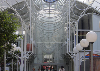 Руа 24 орас (Rua 24 Horas) в Куритибе – фотографии Бразилии