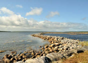 Валунная дамба на Соловецких островах. Фото 1 – фотографии России