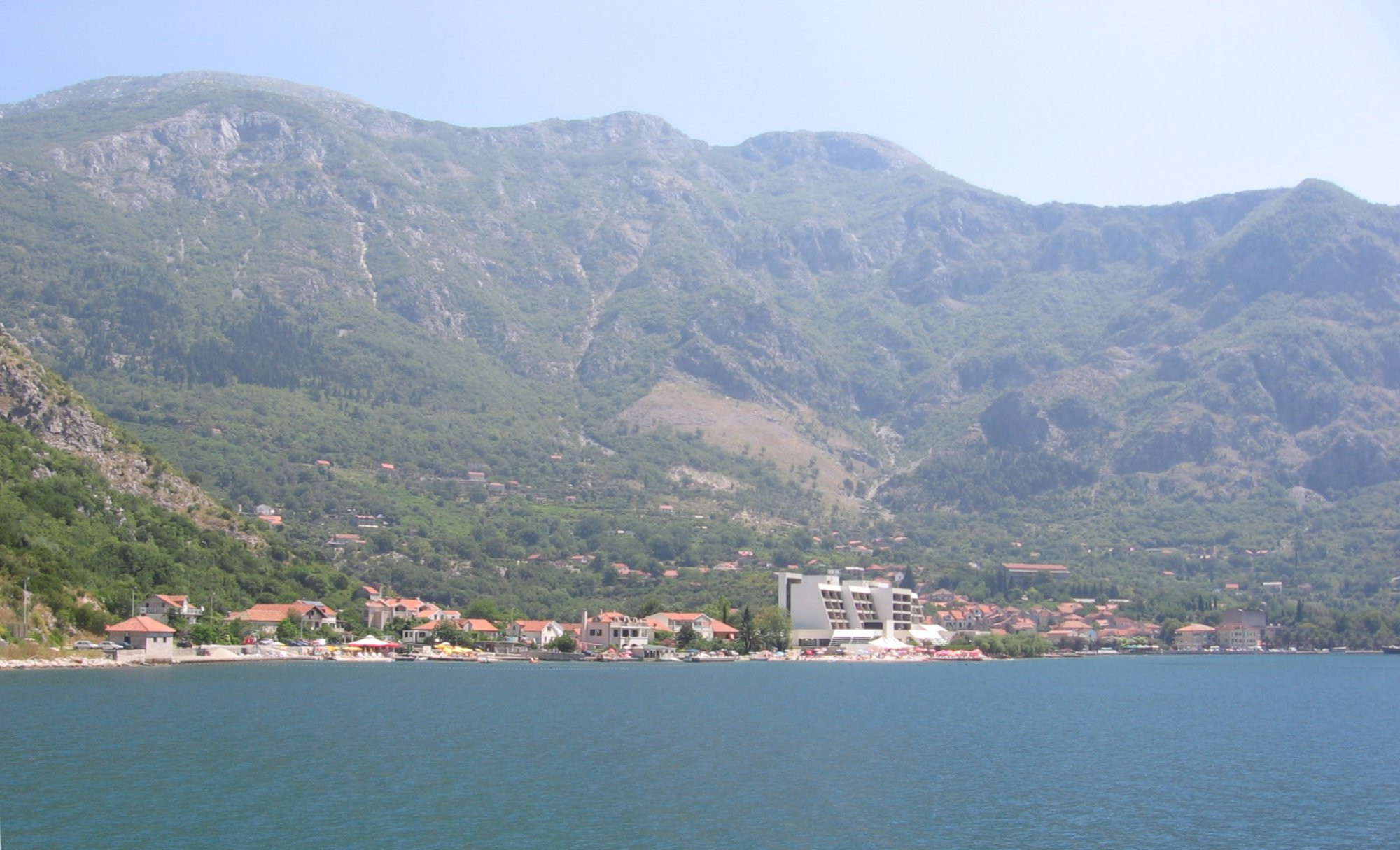 Побережье в Рисан, Черногория. Фото 6 – фотографии Черногории