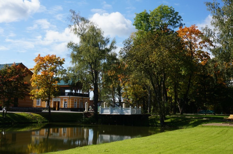 Усадьба дворян Леонтьевых – фотографии России