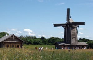 Мельница и дом мельника в Тарханах – фотографии России