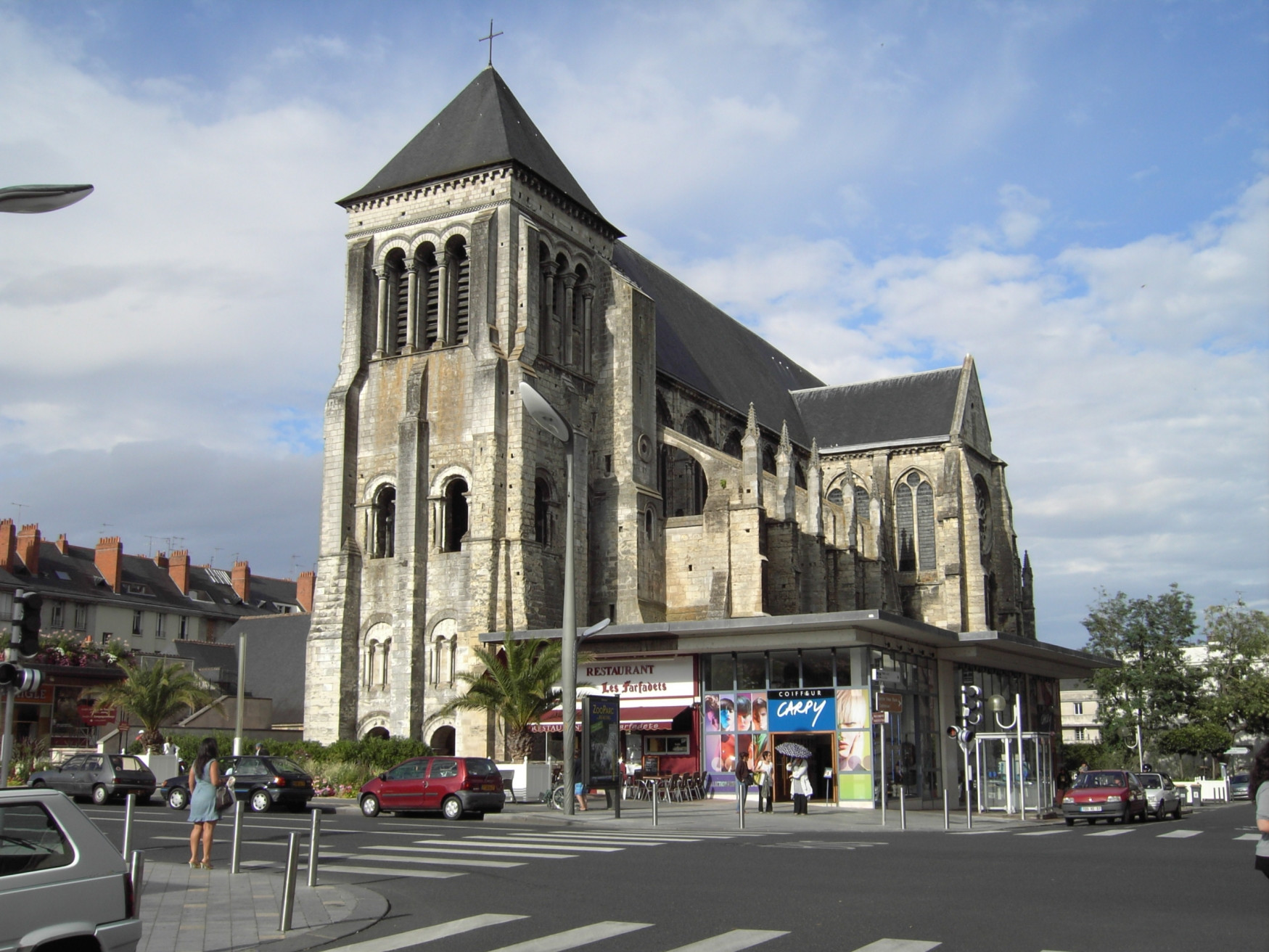 Церковь в Туре, Франция – фотографии Франции