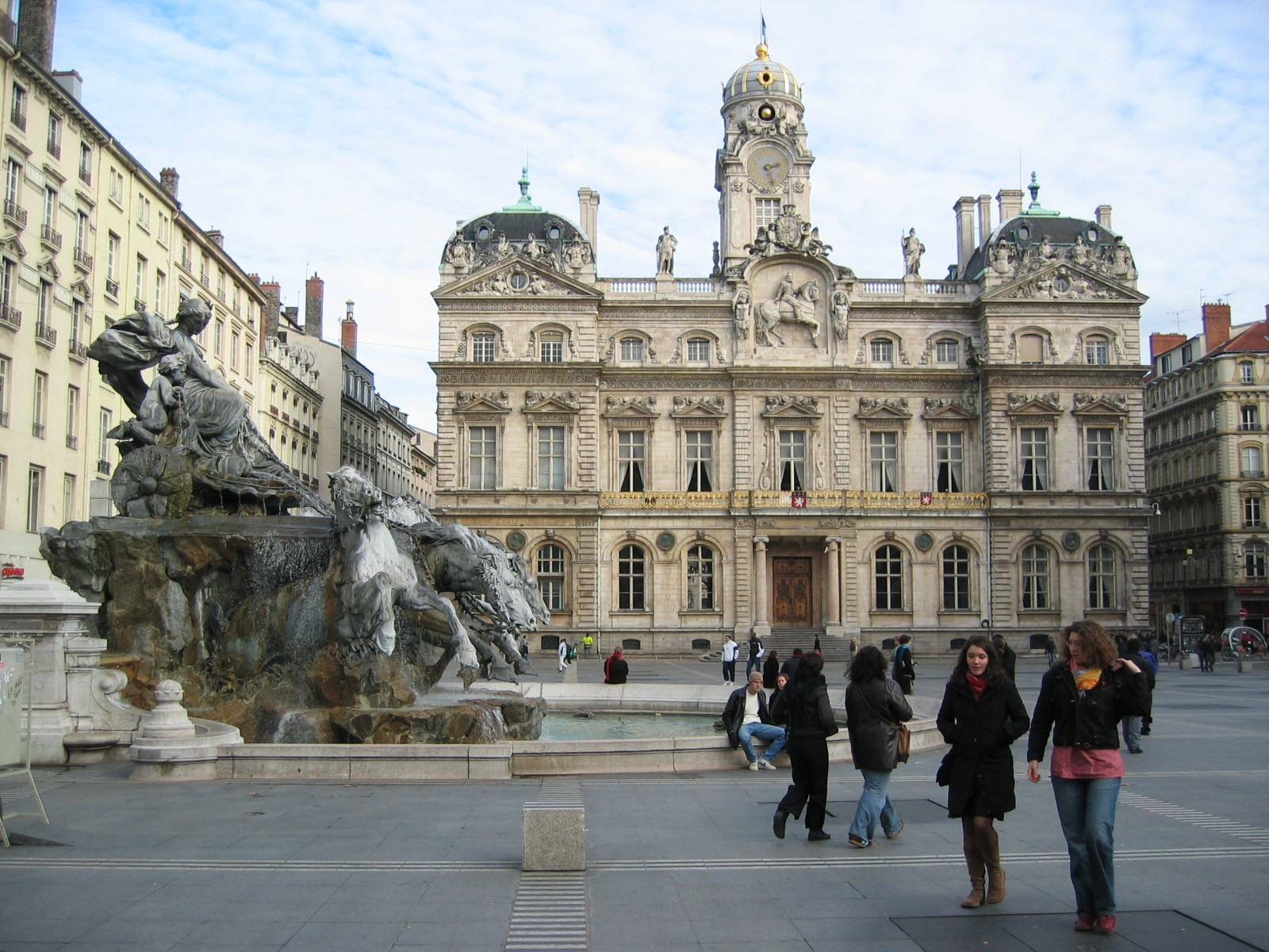 Площадь Терро в Лионе, Франция. Фото 1 – фотографии Франции