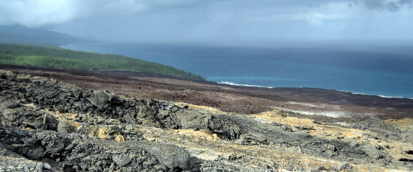 Лавовый холм в Сен-Филипп (Saint-Philippe) на юго-востоке острова – фотографии Реюньона