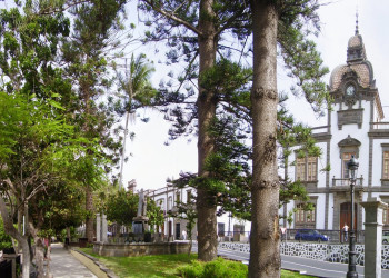 Город Арукас (Arucas) – фотографии Канарских островов