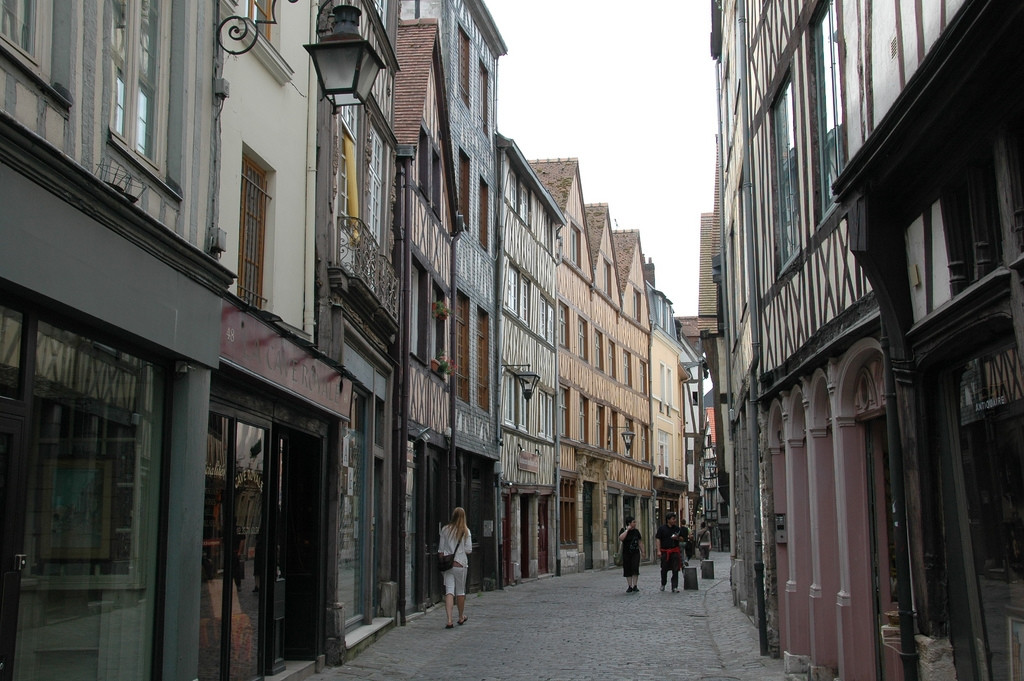 Улица в Руане, Франция. Фото 3 – фотографии Франции