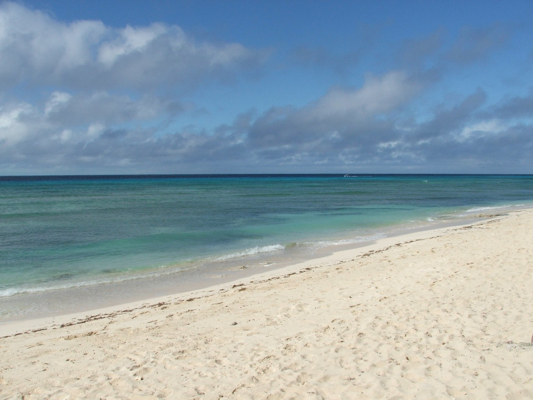 Пляж на островах Тёркс (Turks Islands), Тёркс и Кайкос – фотографии Тёркс и Кайкос