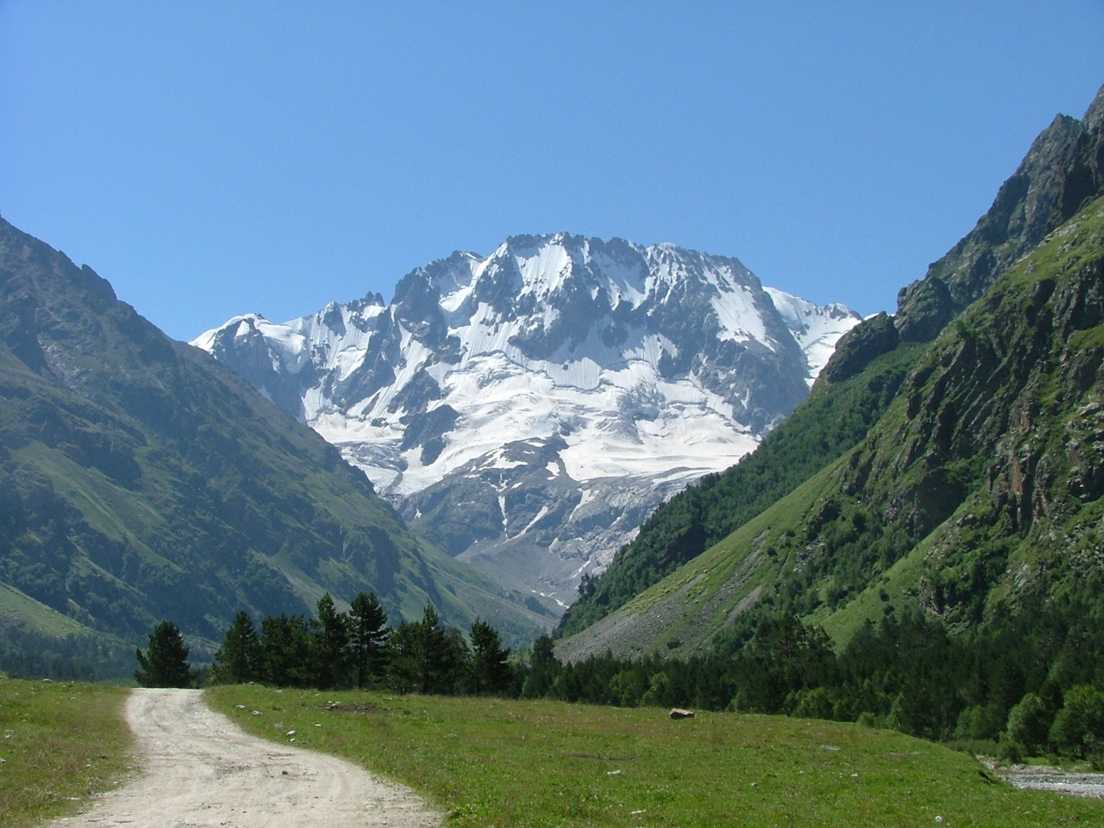Уллу-Тау в Адыр-Су, Россия – фотографии России
