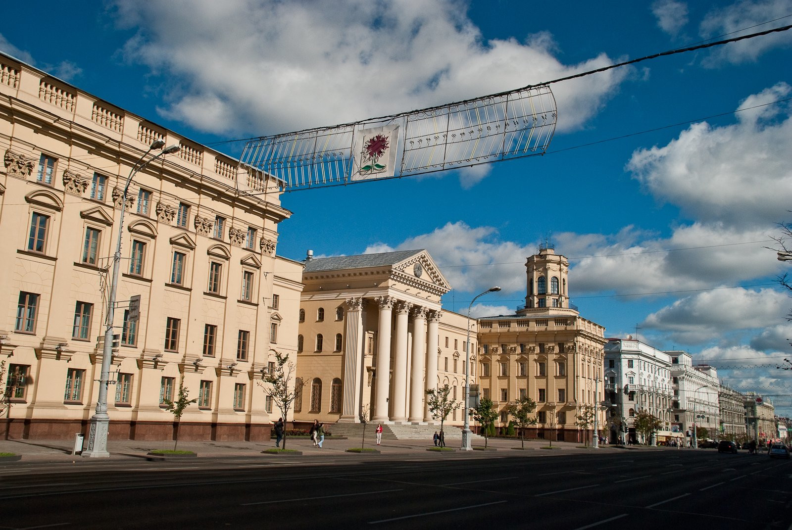 Улица в Минске, Беларусь. Фото 4 – фотографии Беларуси