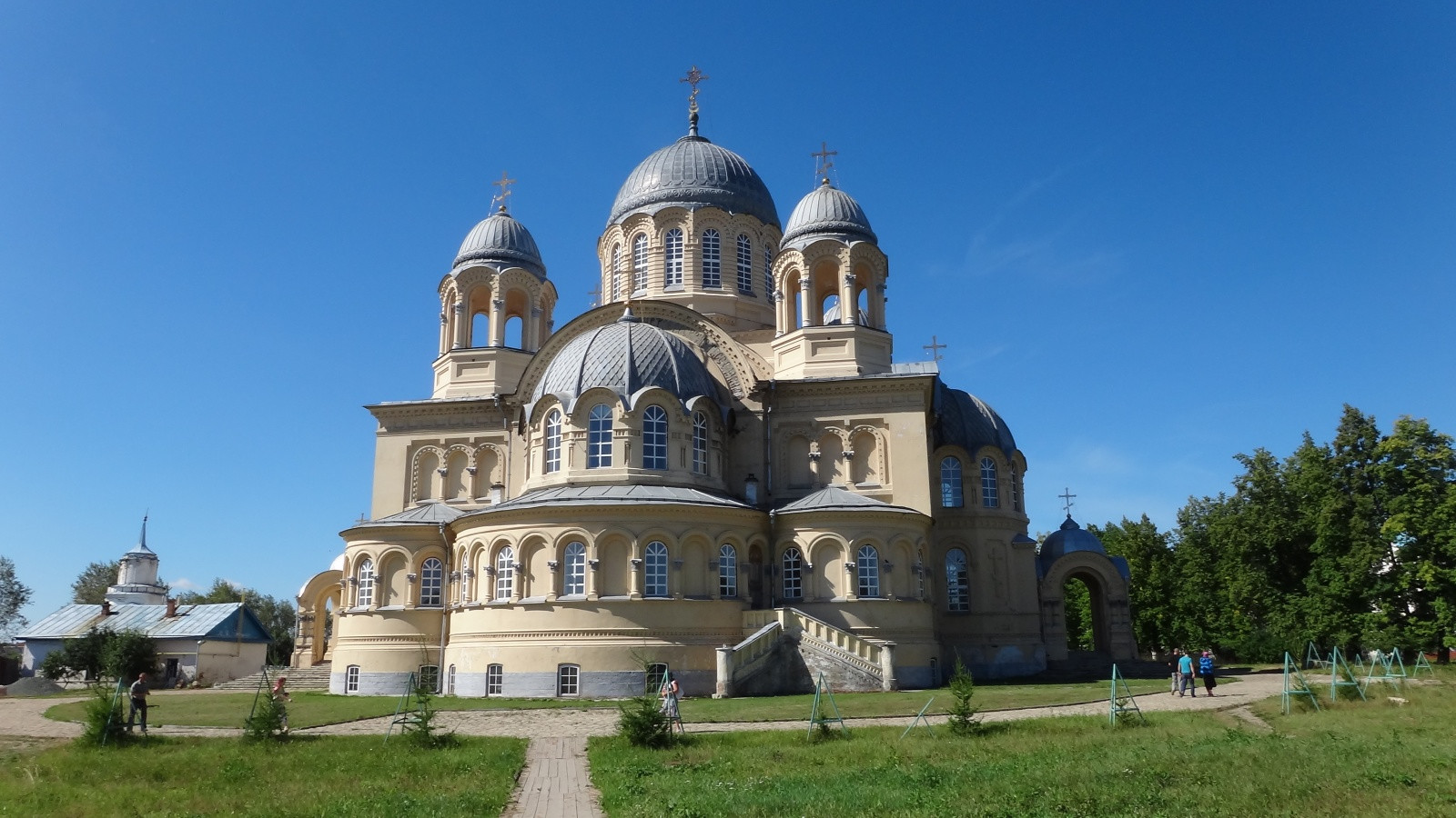 Церковь в Свято-Николаевском монастыре в Верхотурье – фотографии России