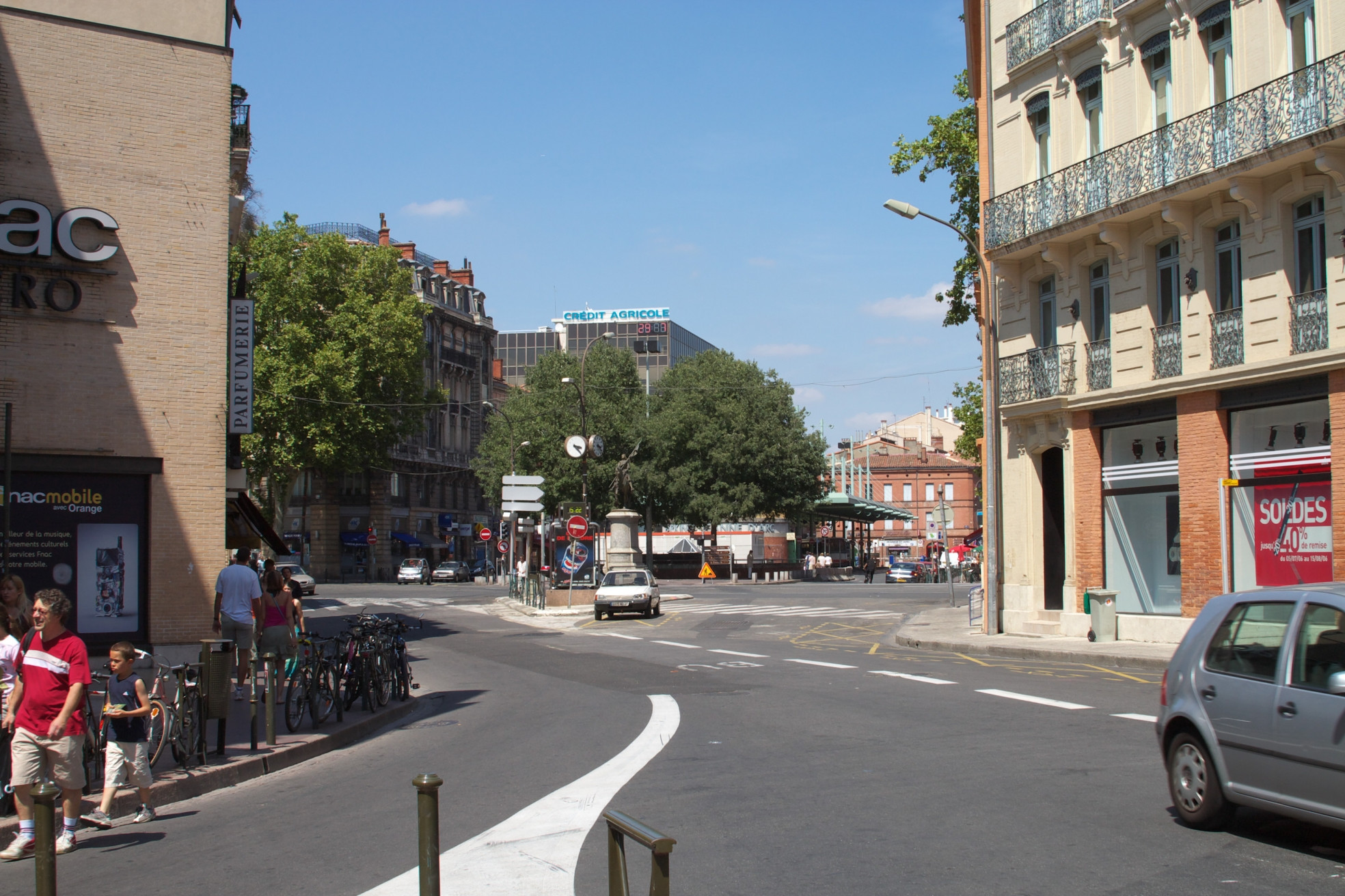 Улица в Тулузе, Франция. Фото 17 – фотографии Франции